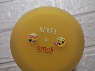 韩熙贞emoji联名素颜霜 天生好皮肤✌