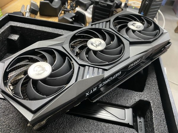 msi微星rtx3070万图师魔龙超龙电竞游戏显卡吃鸡独显赛博朋克2077游戏