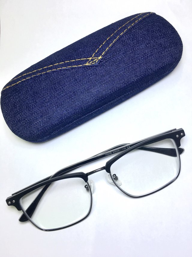 网购的眼镜，居然不比店里的差，值了