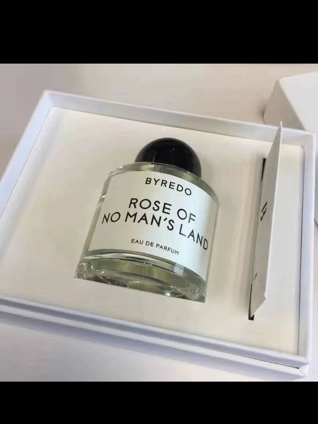 ​复古又优雅的香水：百瑞德无人区玫瑰