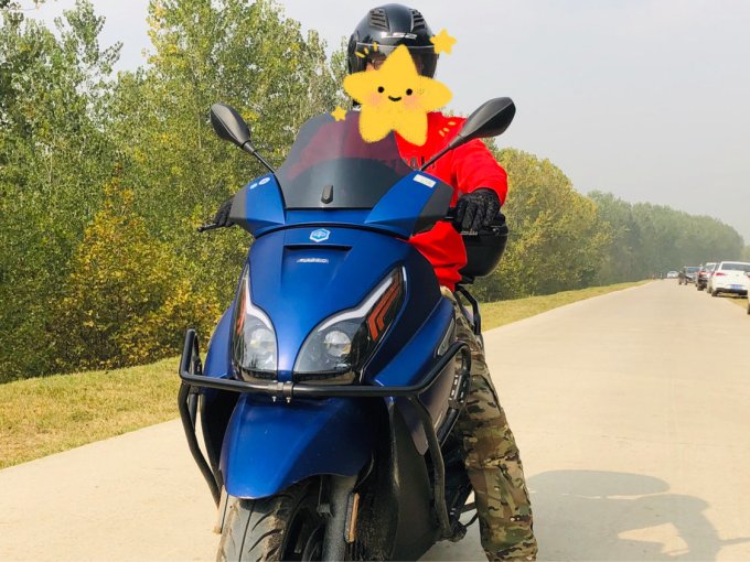 阿普利亚摩托车整车怎么样 骑上小摩托-比亚乔250踏板x7_什么值得买