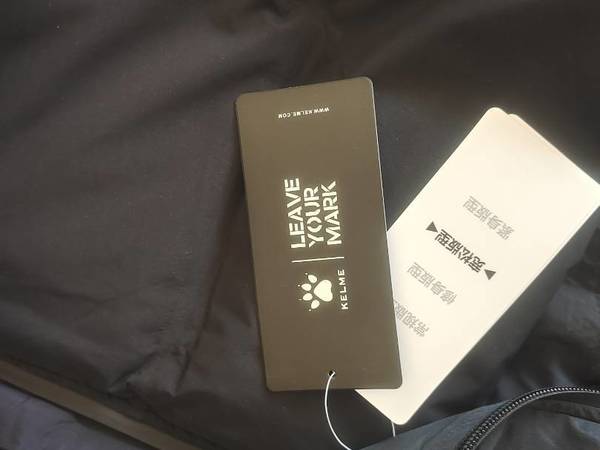 保暖厚实的运动羽绒服