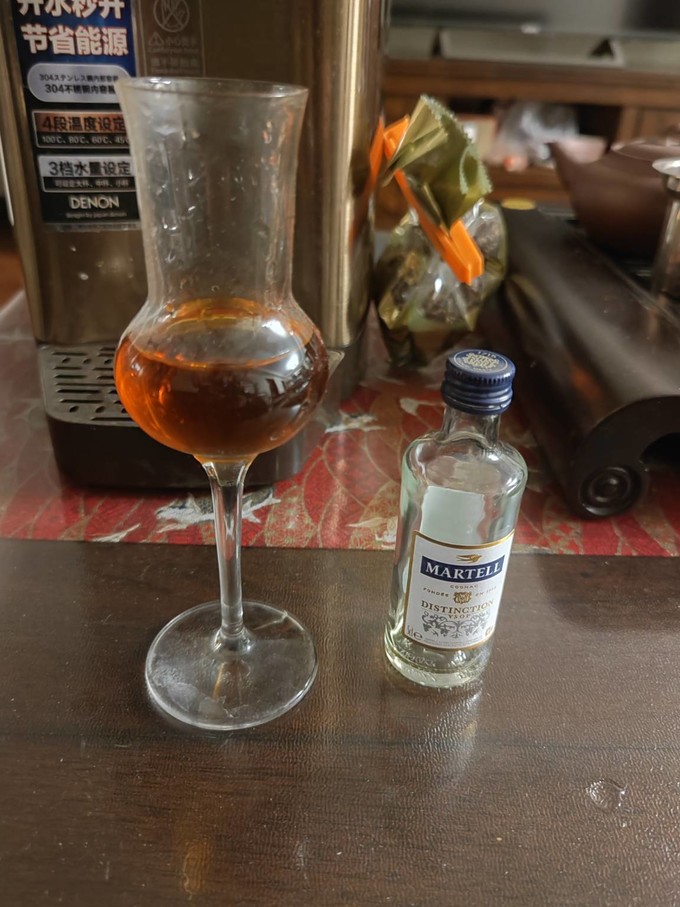 马爹利洋酒