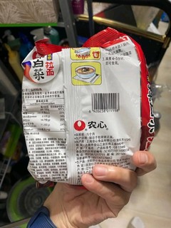 农心辣白菜拉面