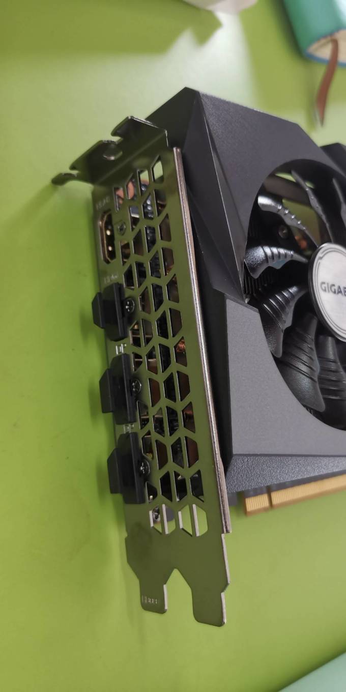 3k多的甜品卡技嘉6600xt魔鹰