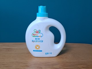 婴元素洗衣液，配方安全婴幼儿专用
