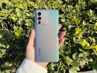 3000元档最美手机：vivo S12