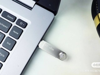 电脑手机通用，USB3.2双口手机U盘