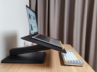 选对笔记本电脑支架，办公也可以很舒服！
