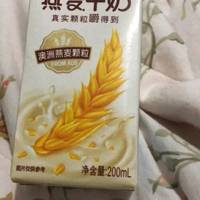 伊利谷粒多燕麦牛奶