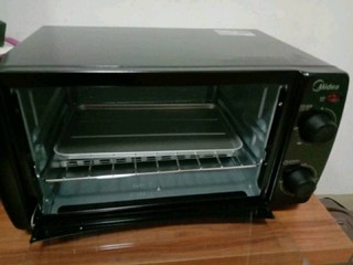 美的 T1-108B 10L 电烤箱