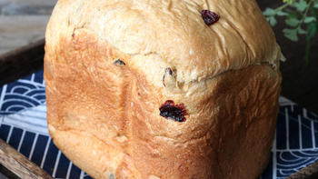 冬天做面包，酵母不要直接放，多做一步，轻松做出香软好面包