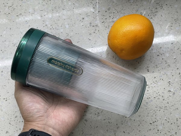 好看但却并没有那么实用的榨汁机