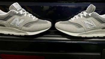 刚刚扔掉NB 574再入New Balance CM997HCA休闲鞋