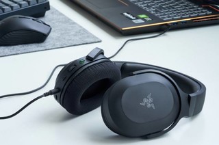 雷蛇 梭鱼X头戴式游戏耳机新款开箱！