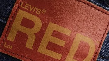 Siri聊新 篇一：Levi's® Red™先锋系列限定发售！无惧周遭目光，2022歪点正好！