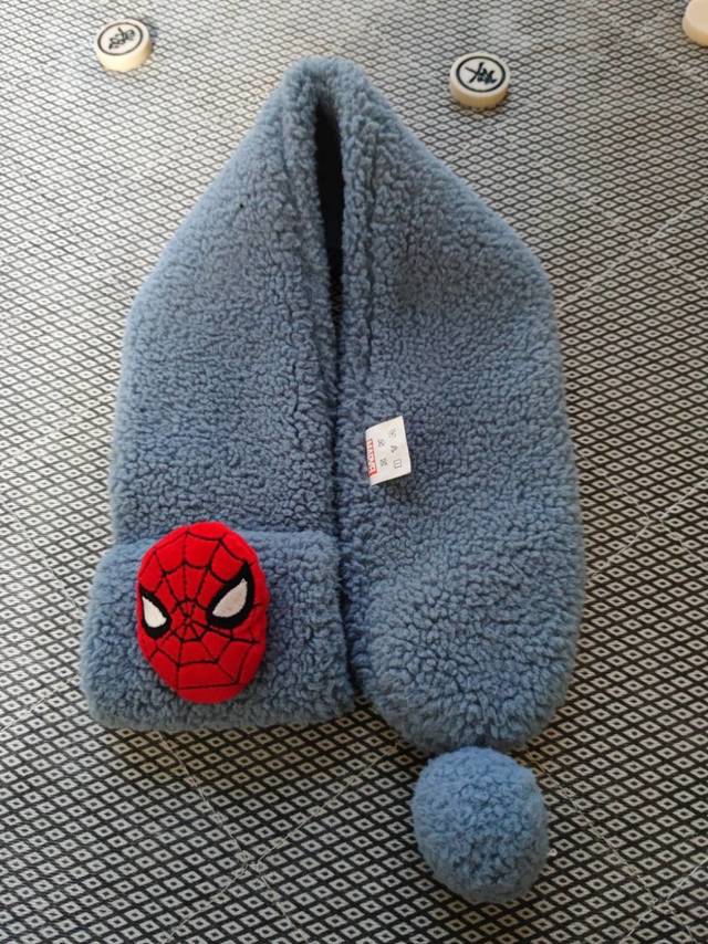 经典的漫威蜘蛛侠儿童围巾