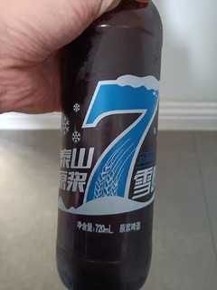 加了枸杞和红枣的啤酒：泰山原浆7天雪啤