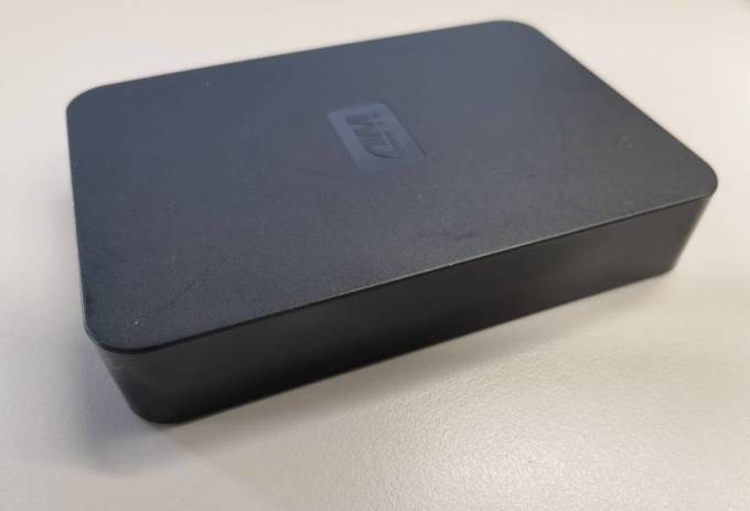 用了十多年的西数元素移动硬盘堪称经典