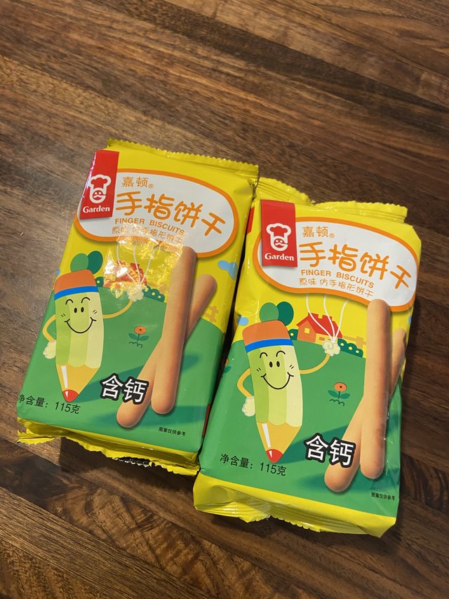 好吃的嘉顿手指饼