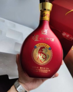 极具性价比白酒礼盒，过年可囤！