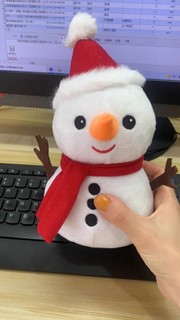 尖鼻子的圣诞雪人玩偶！