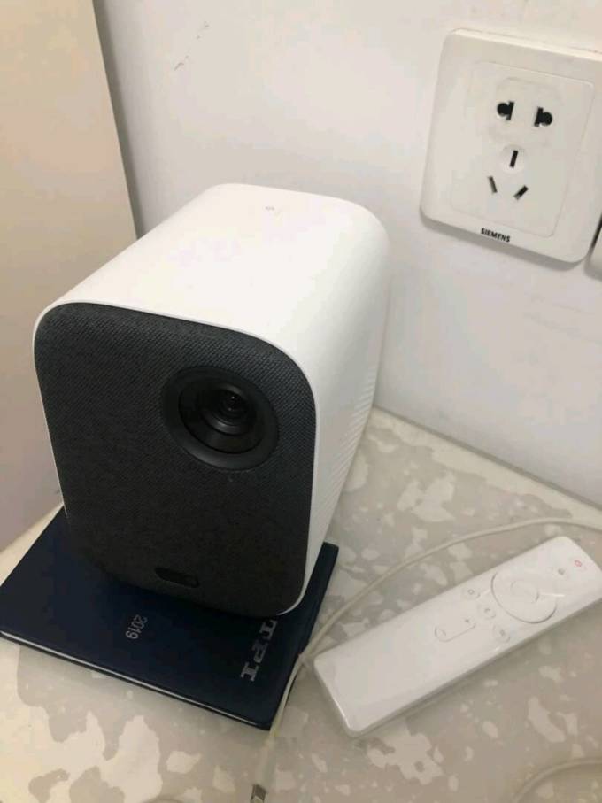 小米投影仪青春版2