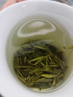 茶汤清澈，茶香悠远