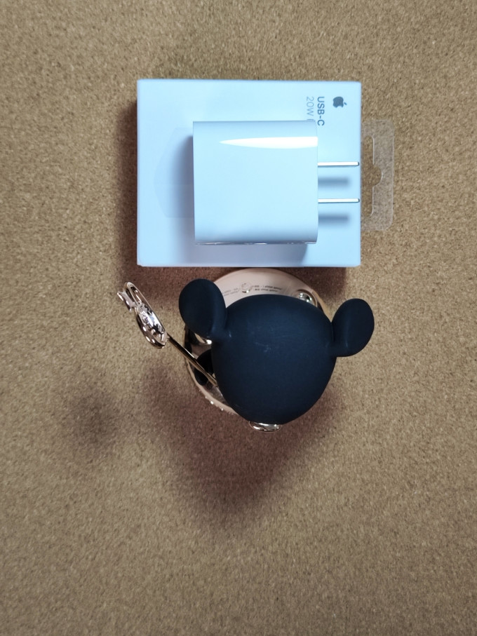 苹果充电器怎么样 九元加购苹果20瓦原装充电头香到爆炸_什么值得买