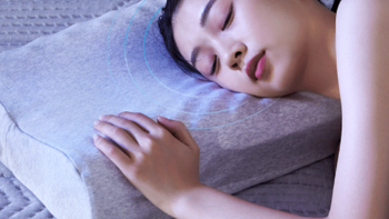 科技客评 篇一百九十六：如何让自己睡个好觉？8H智能助眠天然乳胶枕X的体验测评