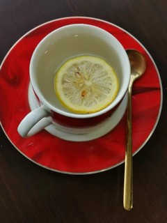 冬天泡个柠檬茶暖心