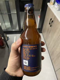 直播间买的小啤酒，喝着很不错。