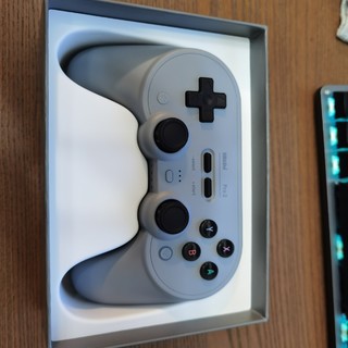 复古外观8BitDo八位堂pro2小箱