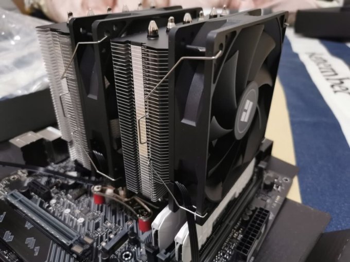 利民cpu散热器怎么样 散热效果:压5600x妥妥的静._什么值得买