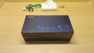 当iQOO Neo5s 遇上双芯旗舰