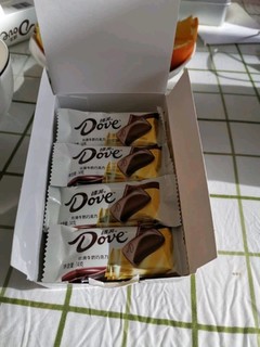 德芙盒装巧克力