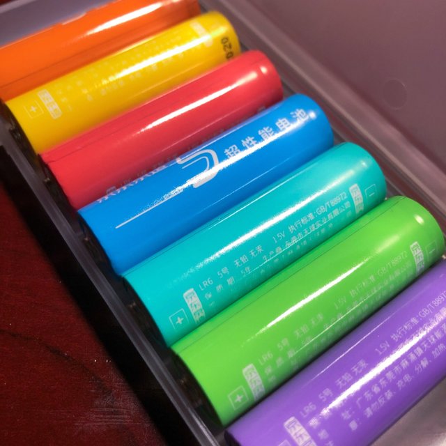 京东京造57号碱性彩虹电池8粒装