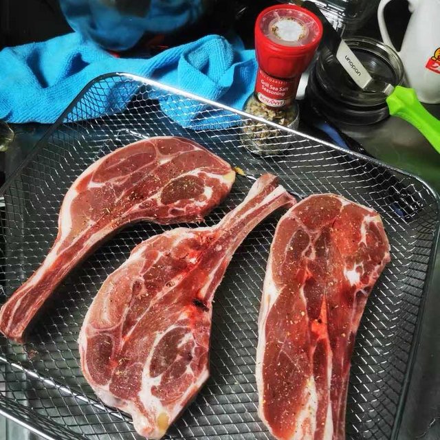 烤羊排