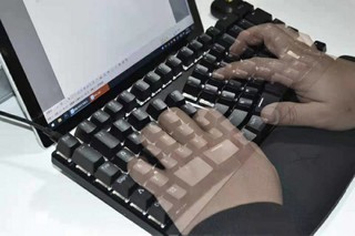 ​人体工学机械键盘X-Bows Lite