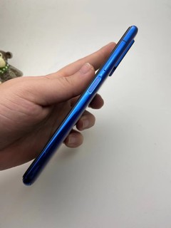 荣耀品牌最后的性价比炸裂机型V30Pro