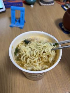 饿了迅速来一杯，农心石锅牛肉拉面我看行