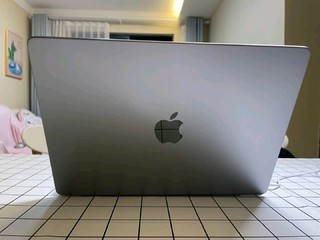 Apple MacBook Pro