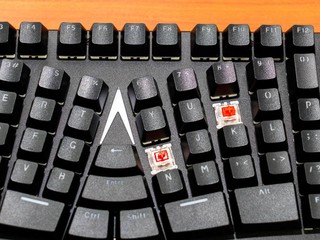 X-BOWSLITE机械键盘避免腕部损伤