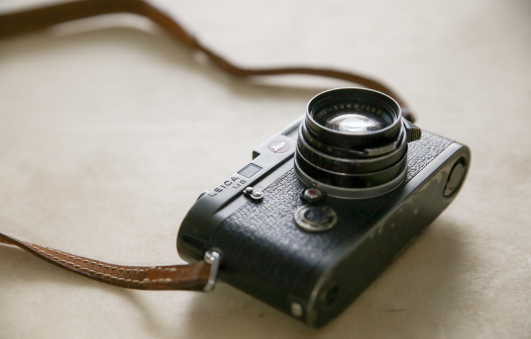 Leica徕卡：那一抹可乐标