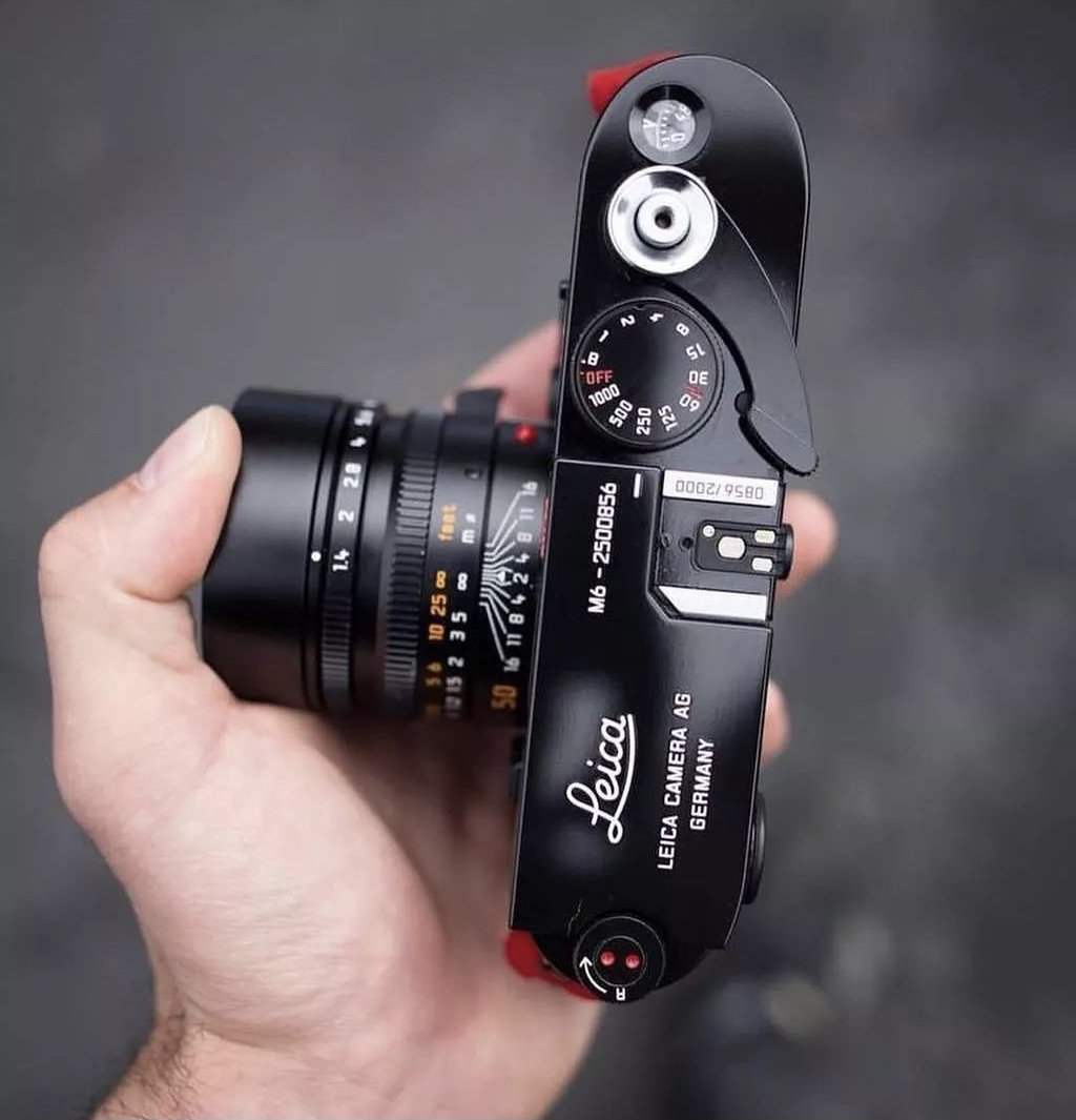 Leica徕卡：那一抹可乐标