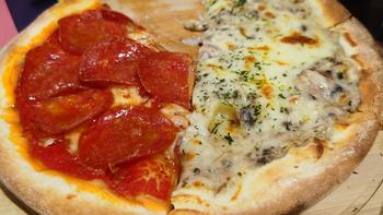 魔都吃不停 篇二百九十三：在酒吧里面吃披萨，披萨街吃披萨——Pizza Street
