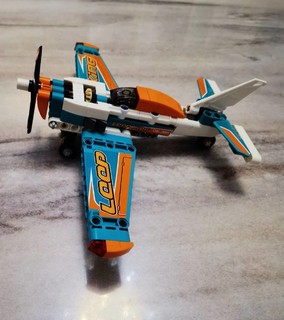 唯品会购买的乐高飞机模型玩具