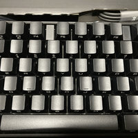 极速开箱的樱桃3.0S机械键盘。