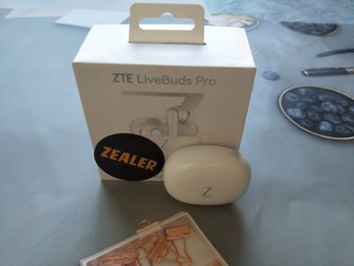 中兴ZTE LiveBuds耳机