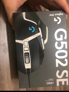 心心念念好久的罗技（G）G502 鼠标